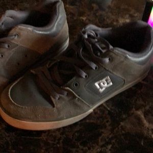 DC Skate boarding shoes